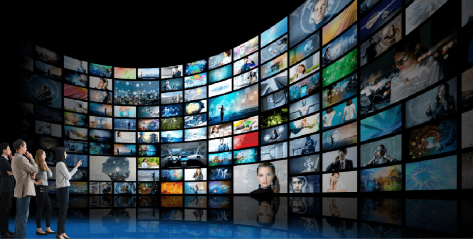 たくさんの画面の合成　オンライン参加者の画像が一面に